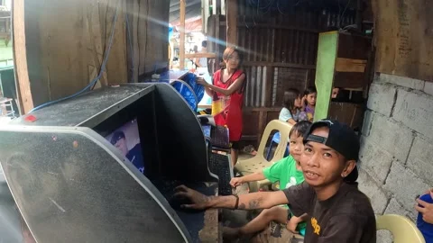 Internet Plau Stock Videos – Royalty-Free HD & 4K Videos | Pond5