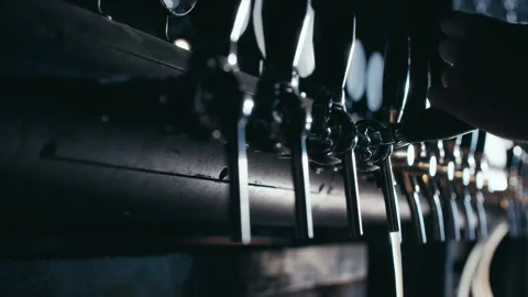 Fill it up! Vídeos de archivo 156937665