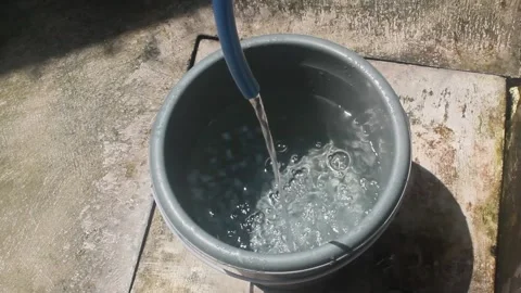 Fill the water Stock Footage 202022786