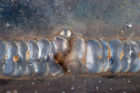 The fillet weld is placed using the MAG method. Errors in steel connections u 스톡 사진