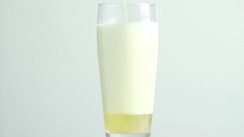 Filling a beer glass Stock Footage 74102702
