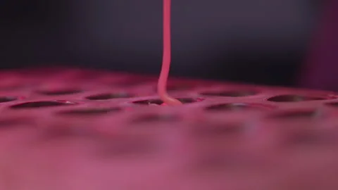 Filling forms with chocolate cream Stock-Footage 138550723