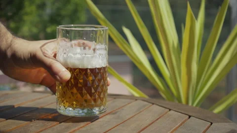Filling a glass of beer Stock Footage 153984494