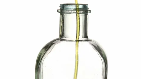 FILLING OIL BOTTLE Stock-Footage 981663