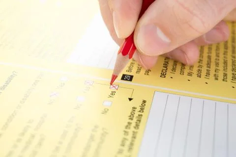 Filling yes in checkbox of questionnaire Foto stock