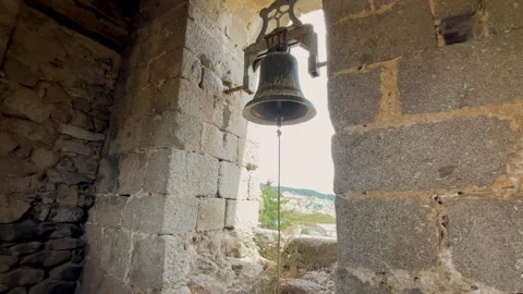 Filming inside a bell tower in slow motion 스톡 동영상 293239646