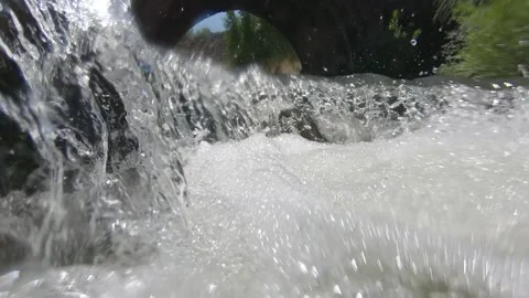 Filming underwater with a GoPro 5 Stock-Footage 330806553