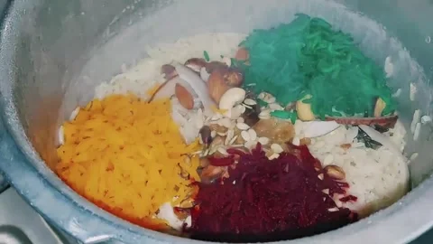 Final Dum Steaming Reveal Of Mutanjan Zarda Dessert Stock Footage 333541972