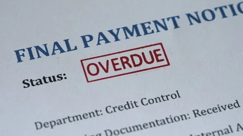Final Payment Notice Overdue Stamp Coming Down on Form Vídeos de archivo 341425698