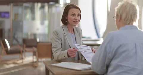 Financial advisor meeting with client Stock Footage 86526493