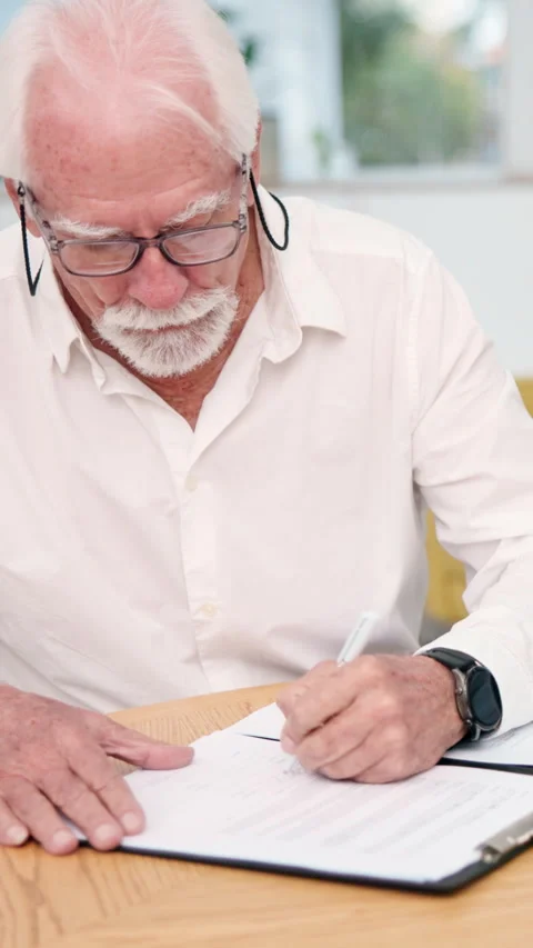 Financial advisor, old man and documents for home, signature and asset 库存影片 332970069