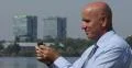 Financial City Center Corporate Buildings Businessman Type in Smartphone E-Mail 4k or 4k+ Resolution