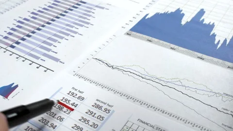 Financial statements Stock-Footage 210205270
