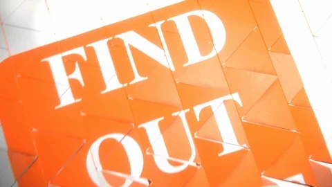 Find out more-Triangled slacks accordion Vídeo Stock 124084585