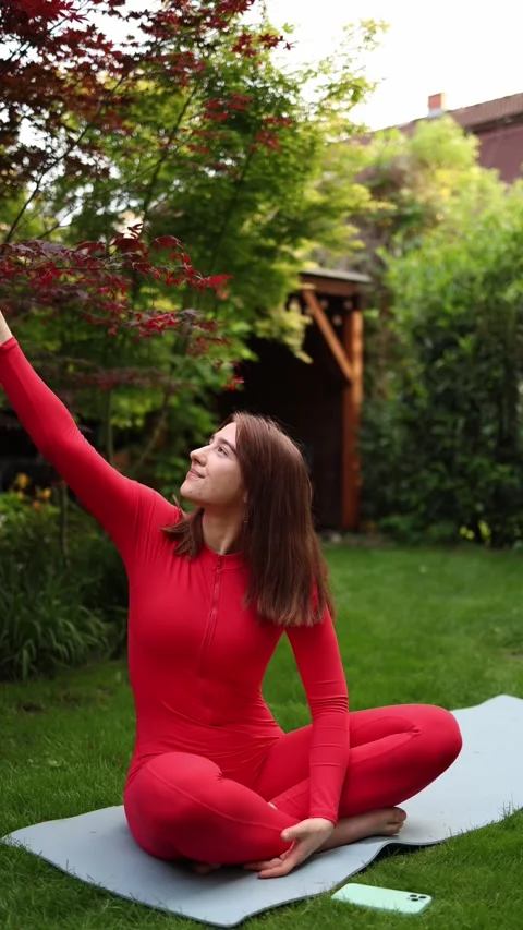 Finding joy in simple things Stock Footage 336780840