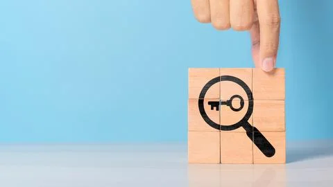 Finding solutions concept. Business problem solving and make decision. New .. Stock Photos