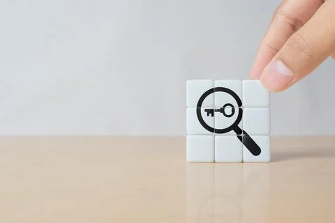 Finding solutions concept. Business problem solving and make decision. New .. Stock Photos