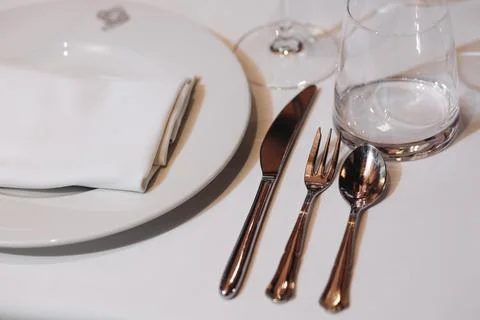Fine restaurant dinner table place setting Stock Photos
