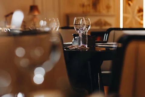 Fine restaurant dinner table place setting Stock Photos