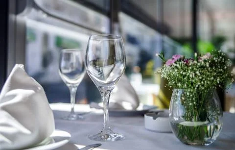 Fine restaurant dinner table setting Stock Photos