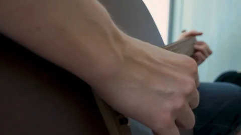 Finger picking - side - 4k- Video stock 112605755