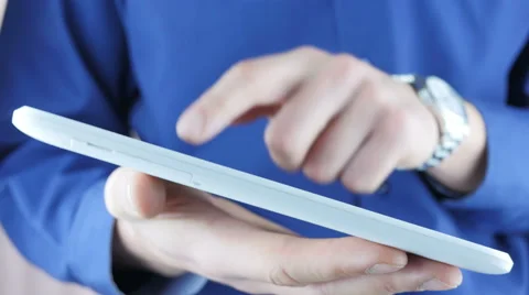 Fingers Using Tablet Stockbeeldmateriaal 64051485