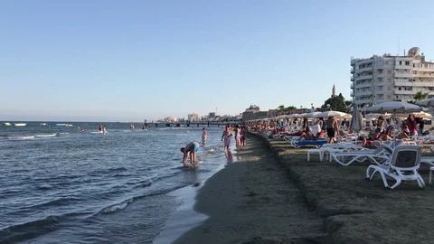 Finikoudes beach, Larnaca Video stock 89714094