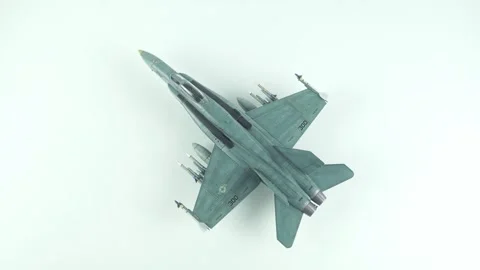 A Finished Model Of The FA-18 Hornet Carrier-Based Fighter-Bomber. 스톡 동영상 341093446