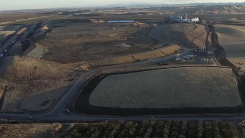 Fink Road Landfill, Crows Landing, California Drone Aerial View Stockbeeldmateriaal 335293749