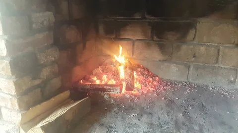 Fioreploace burning fire Stock-Footage 85392082