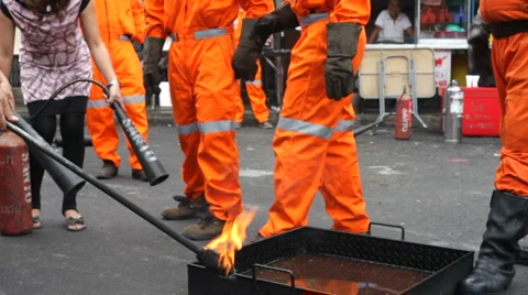 Fire and firemen 스톡 동영상 5079778