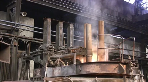 Fire and smoke from electric arc furnace. 库存影片 57094598