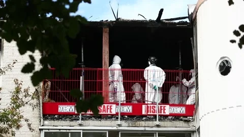 Fire, apartment building Stock Footage 196936183