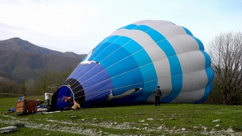 Fire balloon preparation Stock-Footage 108357728