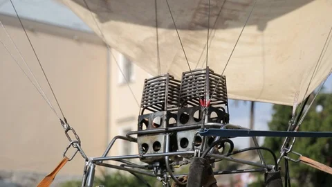 Fire in a balloon. Preparation for takeoff in the sky 스톡 동영상 123898744