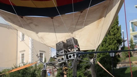 Fire in a balloon. Preparation for takeoff in the sky Stockbeeldmateriaal 123898785