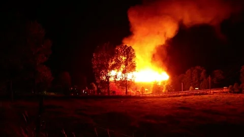 Fire barn 動画素材 165289577