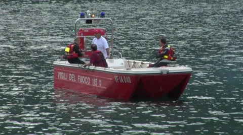 Fire boat italy 02 e Video stock 7751017