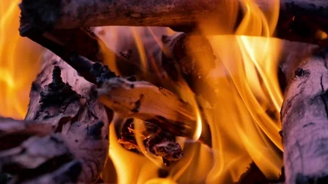 Fire, bonfire, campfire in the mountains 動画素材 189802233