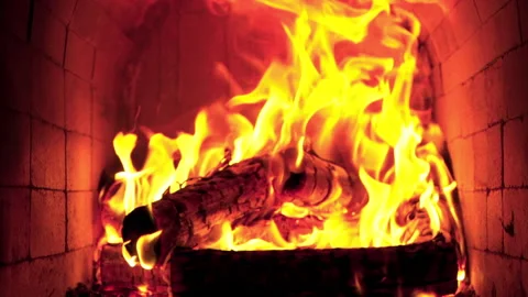 Fire in the Brick oven close up slow motion Vídeos de archivo 156250389