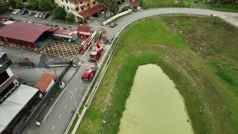 Fire Brigade Practicing Emergency Response in Kuala Lumpur Training Drill Stockbeeldmateriaal 320763214