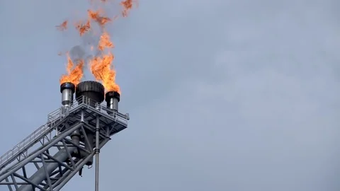 Fire Burning On Flare Tip. Stock Footage 129577297