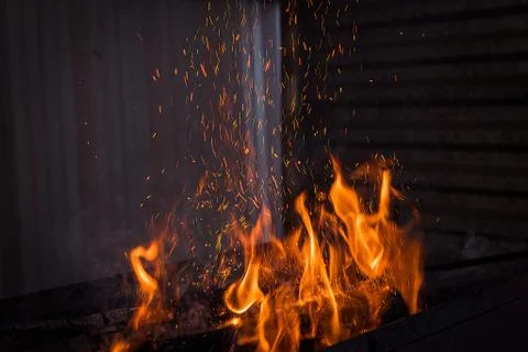 Fire burning on the grill Foto stock