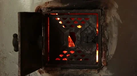 Fire burning at home to make warmth, firewood burning, Video stock 10835462