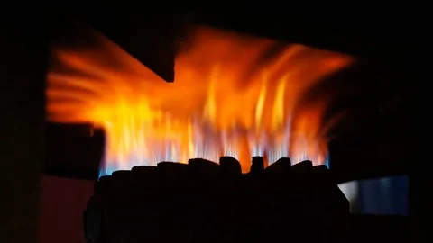 Fire burning under big pot- close up Video stock 83387510