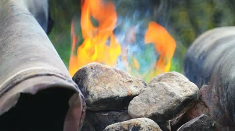 Fire in the campfire Видео 10807866