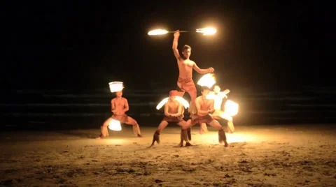 Fire dancer on a beach Stock Footage 27795403