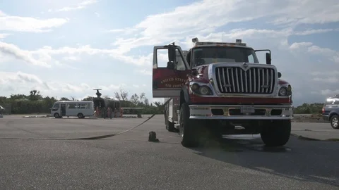 The Fire Department conducted a structural live fire training - 2018 Vídeos de archivo 104784765
