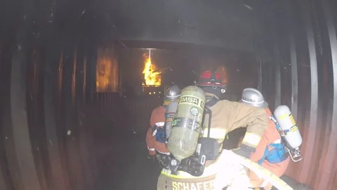 Fire Department conducts structural live fire training with JASDF - 2018 Vídeos de archivo 104785393