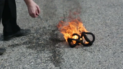 The fire eater, the rotation of fireballs Stock Footage 67959084